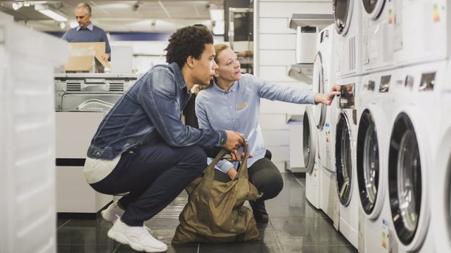 These Are the Best Times of Year to Buy New Appliances, According to Experts