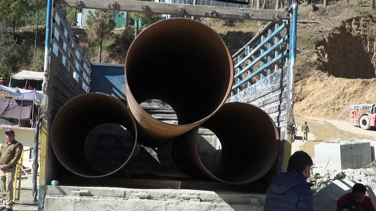 Recta final para rescatar a 41 trabajadores atrapados en un túnel de India