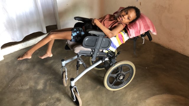 VAMOS AJUDAE O PEQUENO EDUARDO DE ITAMBÉ A COMPRAR SUA CADEIRA DE RODAS