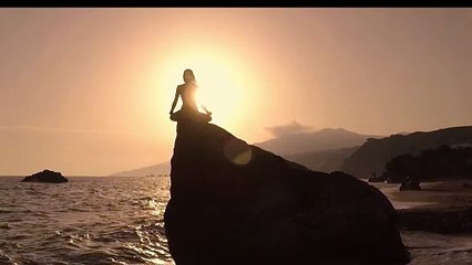 【QUOTES】 you can retreat at any time and be yourself