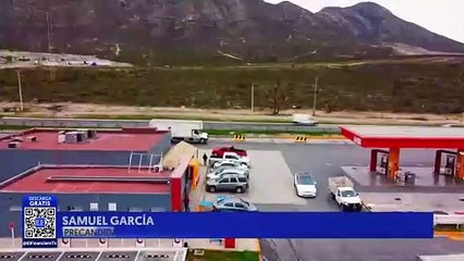 Samuel García inicia su precampaña abordo de un Tesla