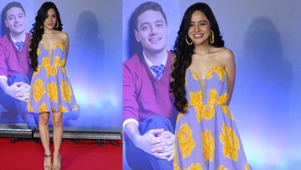 Urfi Javed aka Uorfi attended Grand Premiere of Movie FARREY at Juhu Mumbai. Viral Video