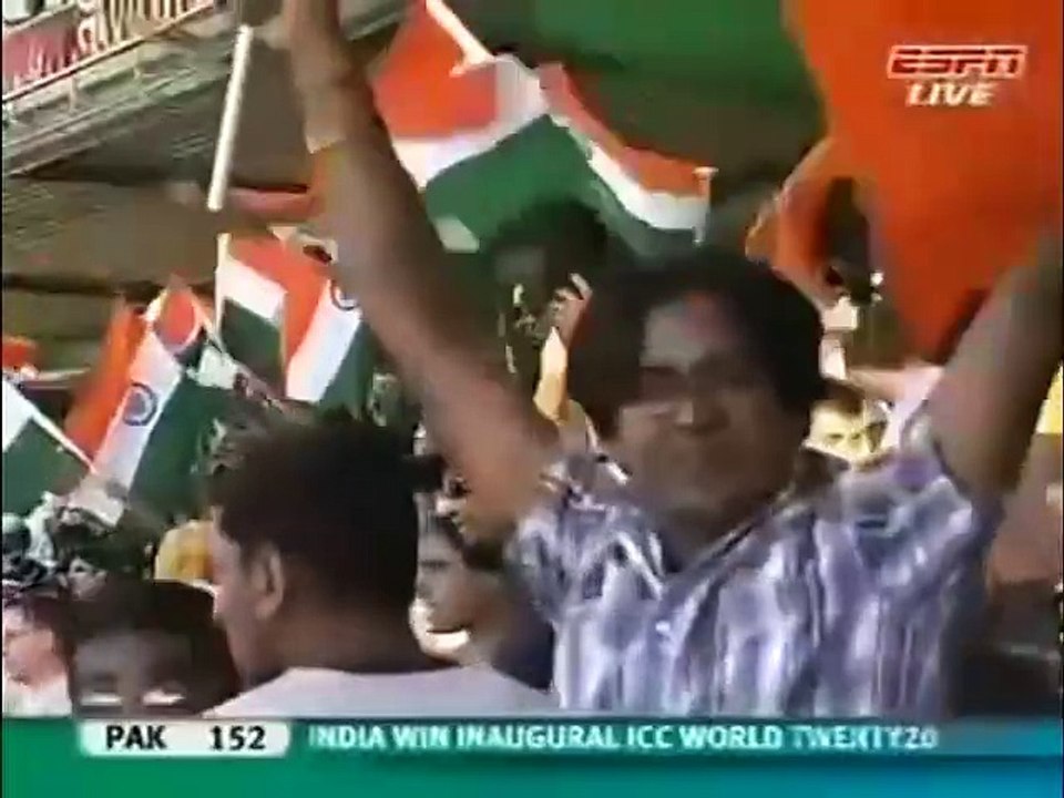 Wining Moments of Lucky Mahendra Singh Dhoni || India Cricket Celebrate Champions Trophy 2013 - Edgbaston