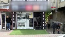 Gaziosmanpaşa'da cep telefonu dükkanına silahlı saldırı