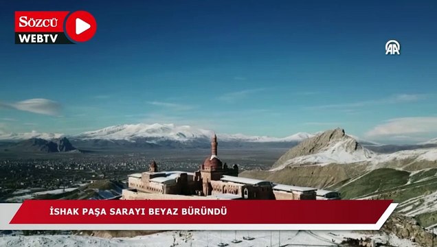 İshak Paşa Sarayı mevsimin ilk karıyla beyaza büründü