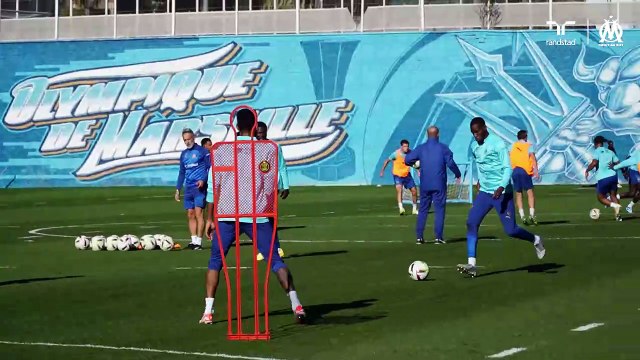 Au travail avant Strasbourg-OM