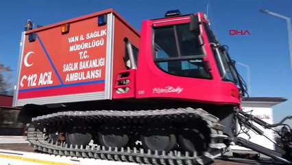 Van'da kar nedeniyle yolu kapanan köylerde mahsur kalanlara sağlık hizmeti