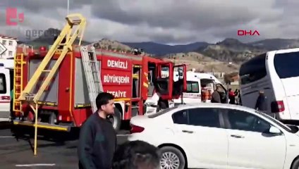 Tur otobüsü ile otomobil çarpıştı: 29 yaralı