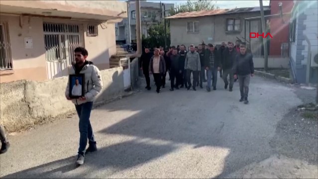 Spor kulübü başkanının cenazesinde gelenek gereği davul zurna çalındı