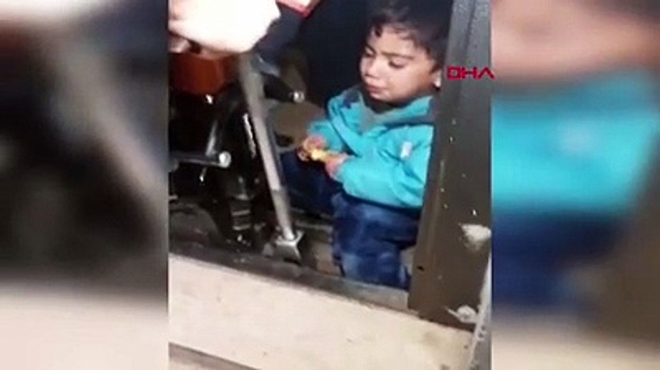 4 yaşındaki çocuğun bacağı asansör ile duvar arasına sıkıştı