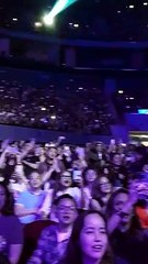 Alanis Morissette Performs Head Over Heels