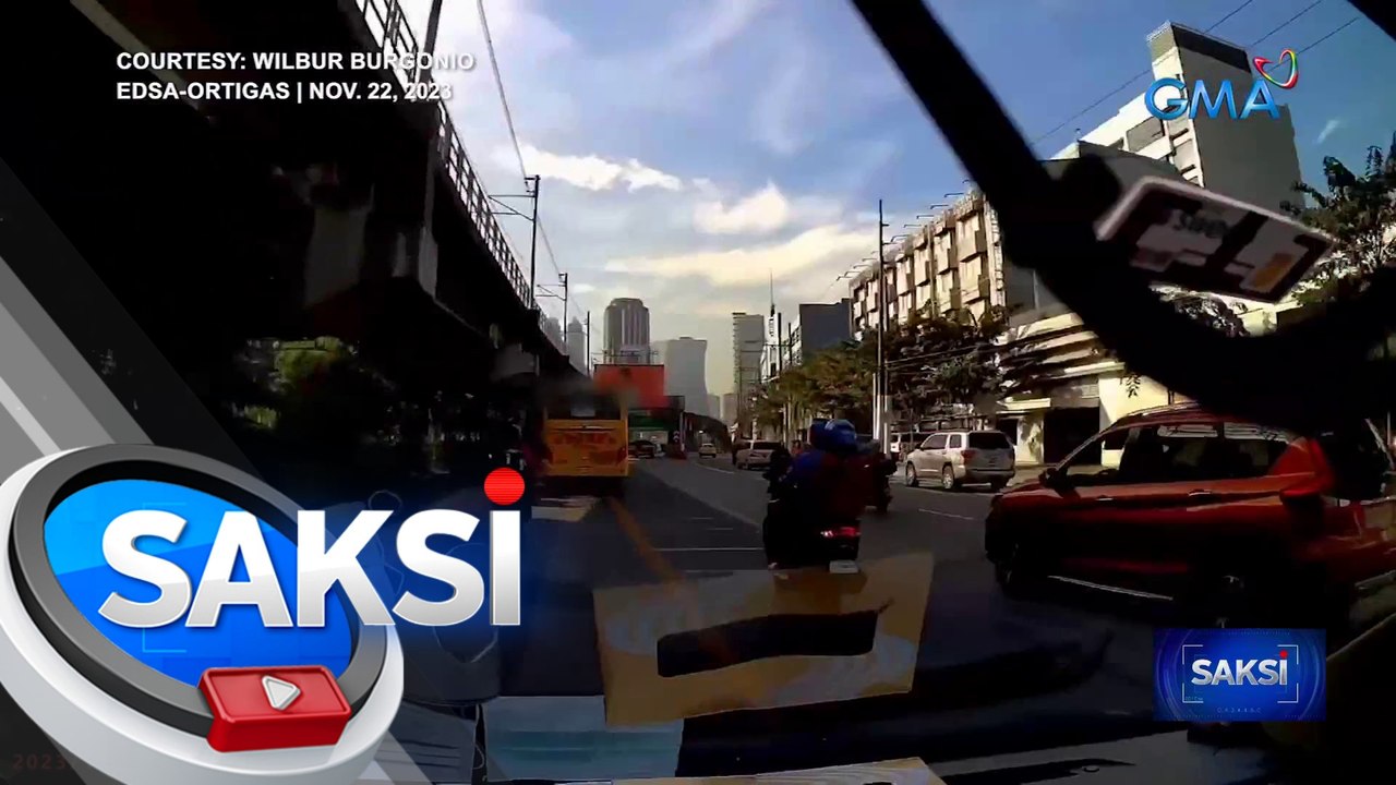 SUV driver, nahaharap sa reklamong attempted murder matapos banggain ang nakaalitan niyang rider at angkas nito | Saksi