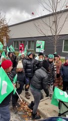 Manifestation du 23 novembre devant l'Hôpital du Suroît et le Cégep de Valleyfield