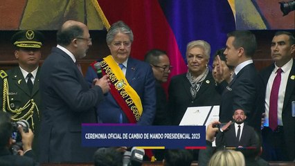 Daniel Noboa toma posse no Equador