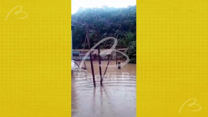 Chuva provoca alagamentos em Curitiba e complica vida de moradores na CIC