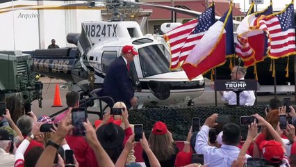 Trump telefona para presidente eleito Milei e anuncia viagem à Argentina