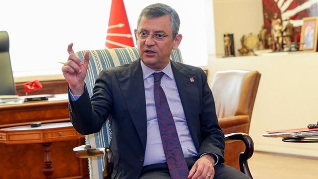 Özgür Özel'den, İYİ Parti ile ittifak yapılır mı? sorusuna yanıt: Meral ablam ile beraber pek çok zorluğu aşacağımıza inanıyorum