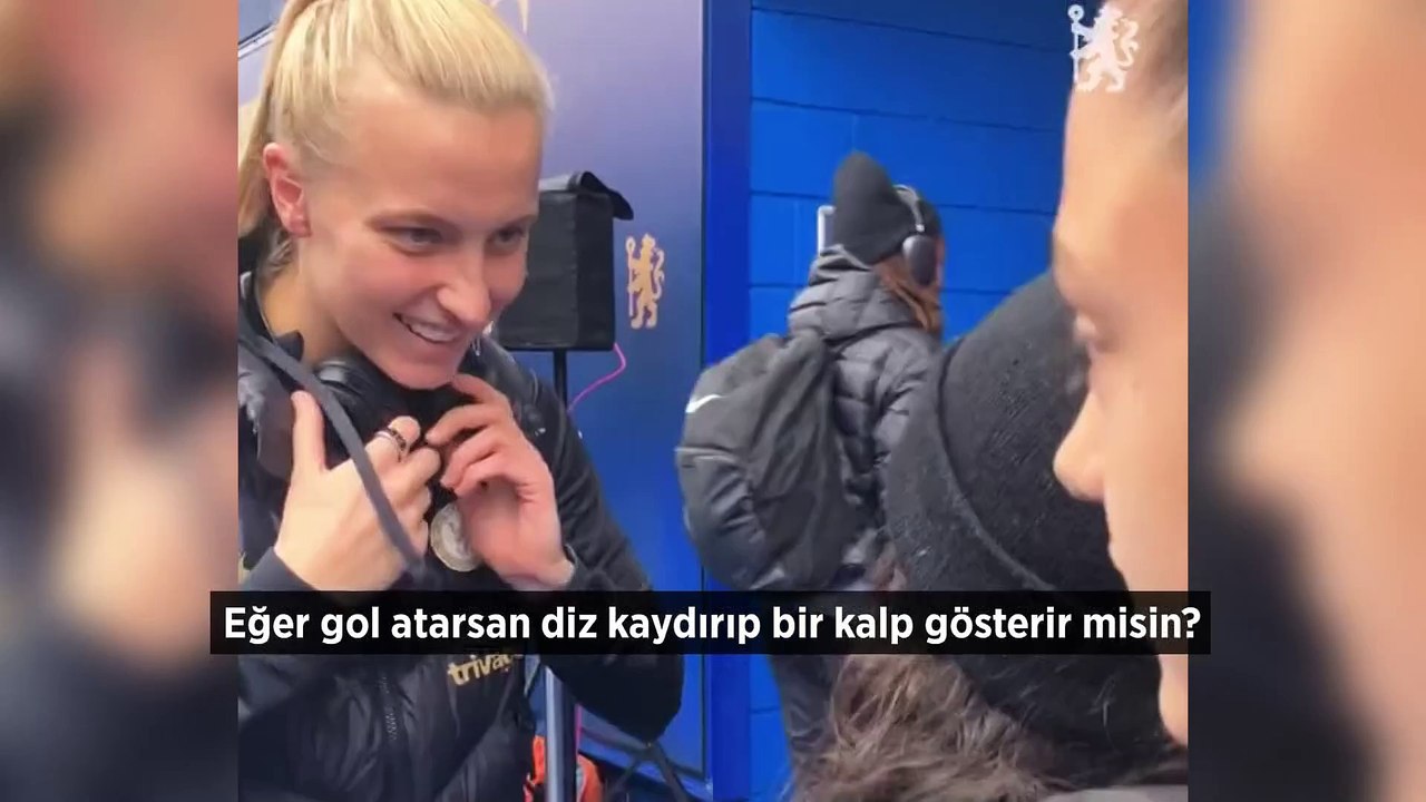 Küçük taraftar istedi, Aggie Beever-Jones yerine getirdi.