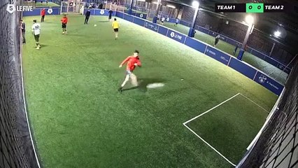 Fahd 23/11 à 22:04 - Football Terrain 4 (LeFive Annemasse )