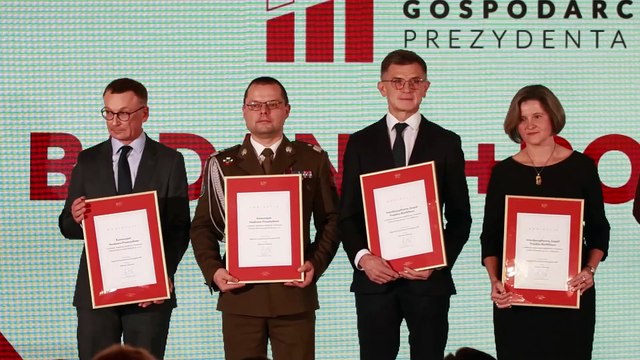 Prezydent Andrzej Duda wręczył w Łańcucie Nagrody Gospodarcze