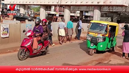 ദേശീയപാത വെട്ടിച്ചിറയിൽ ഇഴഞ്ഞു നീങ്ങി മേൽപ്പാല നിർമ്മാണം