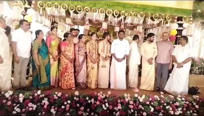 பாஜக தலைவர் அண்ணாமலைக்காக 8 மணி நேரம் மேடையிலேயே காத்திருந்த மணமக்கள்