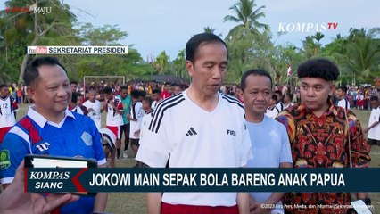 Aksi Jokowi Main Bola Bareng Anak Papua Disorot Presiden FIFA Gianni Infantino