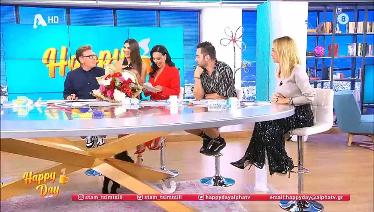 Όλγα Λαφαζάνη: Τα γενέθλια και η έκπληξη του συ...