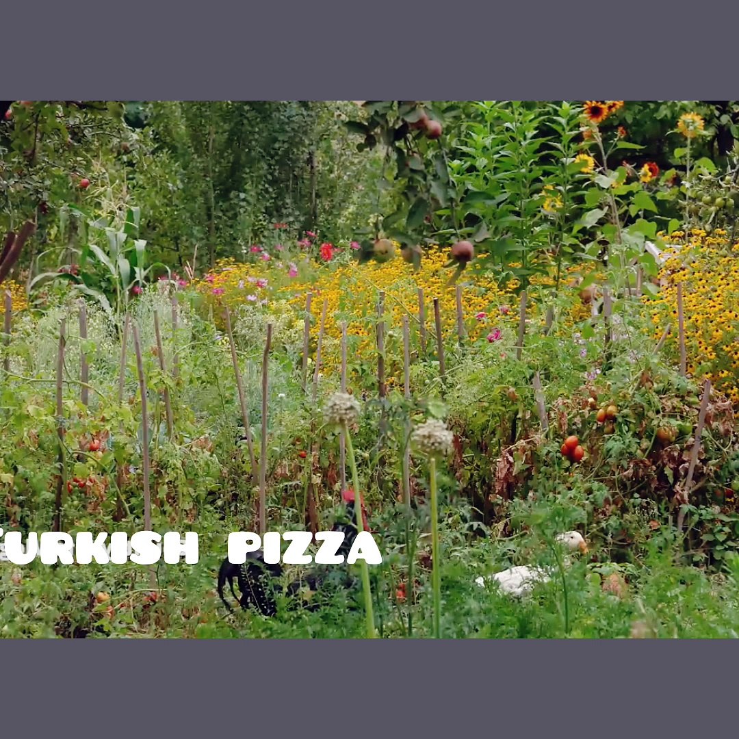⁣Turkish pizza
