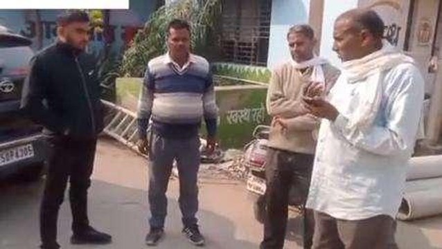 बरेली: सड़क दुर्घटना में बाइक सवार की मौत, मची चीख - पुकार
