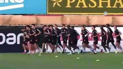 Rıza Çalımbay, Burak Yılmaz sorusuna kem küm etmeden cevap verdi