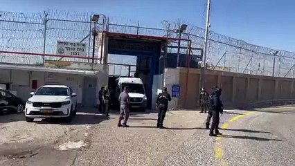 İsrail-Hamas arasında esir takası başladı! Tutuklular sevk edildi