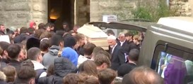 Crépol - Regardez la sortie du cercueil de Thomas ce midi lors de ses obsèques qui ont eu lieu à la collégiale de Saint-Donat-sur-l'Herbasse - VIDEO