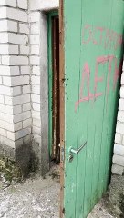 El soterrani d'una escola a Iahidne, a Ucraïna, on 300 persones van ser segrestades durant quatre...