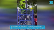 Madrugada de descontrol, peleas y alcohol frente a Gobernación: 