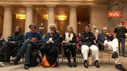 Femminicidi, Schlein: "Ancora distanze su educazione all'affettivit?"