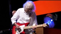 Sweet Little Lisa (Dave Edmunds cover) sung by Albert Lee - Vince Gill (live)