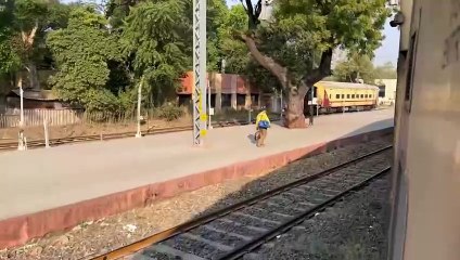 Rakesh Rajdev's Ultimate Guide: Delhi to Rajkot Travel Tips