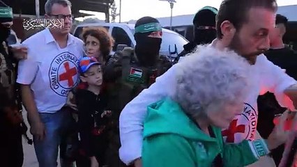 مشاهد من الإفراج عن دفعة الأسرى الإسرائيليين اليوم