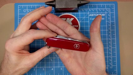 Victorinox Huntsman - Best Bang for the Buck Swiss Army Knife