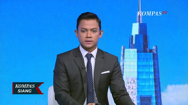 Anggota KPU dan Bawaslu Bangkalan Uji Kelayakan dan Kekuatan Kotak Suara Kardus