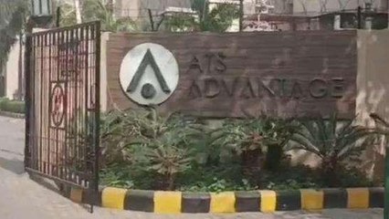 सोसाइटी के फव्वारे में पड़ी थी महिला की डेड बॉडी, देखते ही उड़ गए लोगों के होश