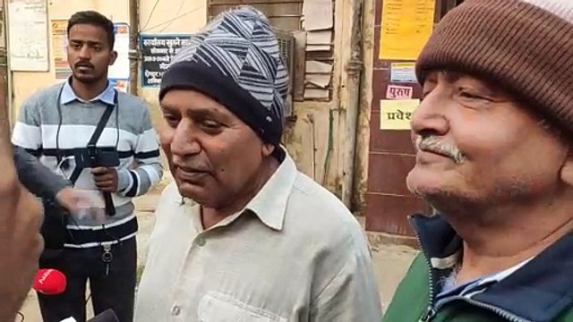 हसन खा मेवात नगर पोलिंग बूथ पर बुजुर्गों ने कही ये बात, देखें वीडियो