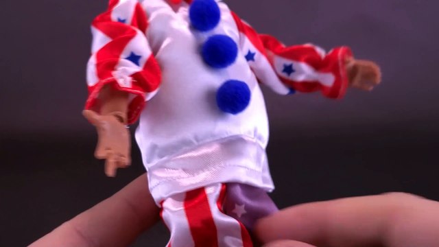 NECA House Of 1000 Corpses 20th Anniversary Retro Cloth Captain Spaulding Figure