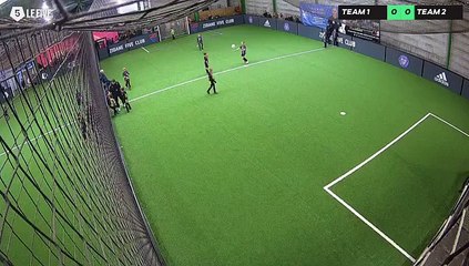 Gilles 25/11 à 12:02 - Football Terrain 1 (LeFive Valenciennes)