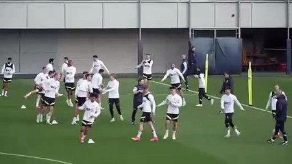 İşte premier lig bu! Liverpool, Manchester City'nin 23 maçlık serisini bitirdi