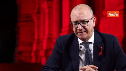 Valditara illumina il Ministero dell'Istruzione di rosso: "? il sangue della violenza sulle donne"