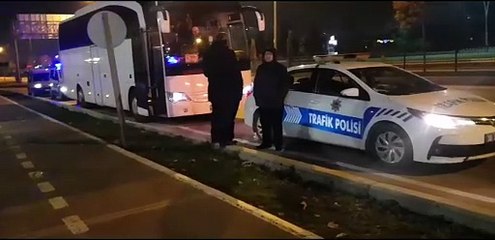 Çalıntı otobüsle yolcu taşıyorlardı