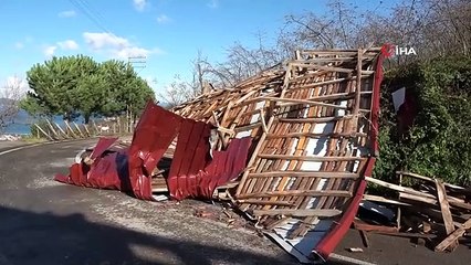 Ordu'da fırtına 1 yıllık çatıyı uçurdu: '35 yıldır böyle bir şey görmedim, deprem zannettik'