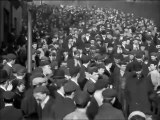 20,000 Employees Entering Lord Armstrong's Elswick Works, Newcastle-upon-Tyne | movie | 1900 | Official Featurette